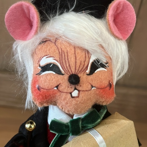Annalee “Happy Scrooge” Mouse Dickens Christmas Carol Storybook Series - Picture 2 of 10